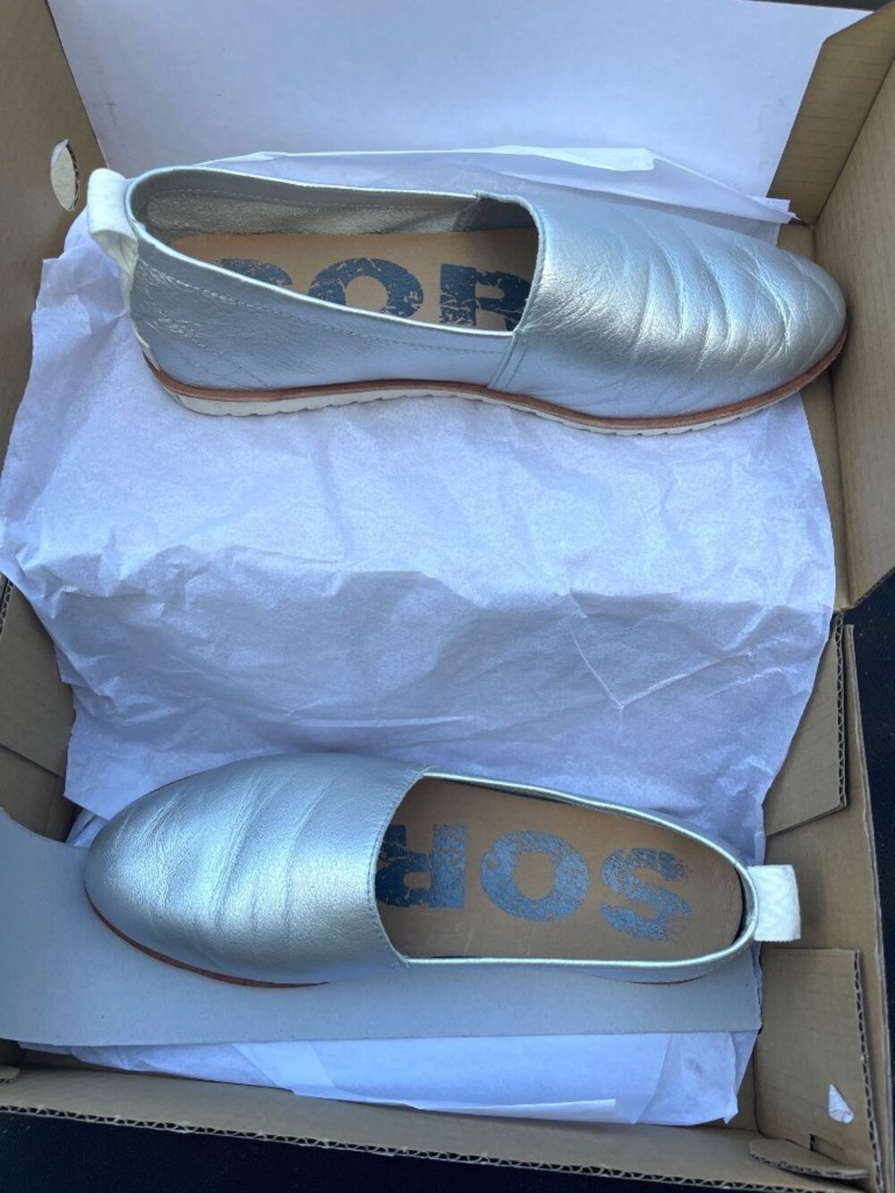 Sorel Ella Slip-On Womens Shoes Pure Silver Size 9.5 Comfortable Casual Leather - Picture 3 of 12